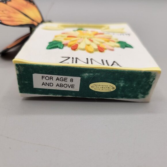 Charming Tails Butterfly Smelling Zinnias Figurine 89/606 Seed Packet - Picture 8 of 10